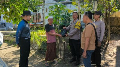Polsek Batulayar Gelar Bakti Sosial Hari Bhayangkara di Senggigi