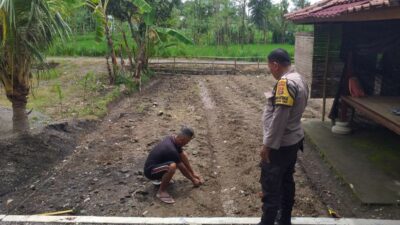 Bhabinkamtibmas Kuripan Timur Dorong Warga Dukung Ketahanan Pangan Nasional