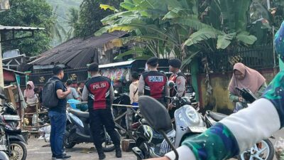 Polres Lombok Barat Gelar Patroli Dialogis di Pasar Banyu Urip Cegah Radikalisme