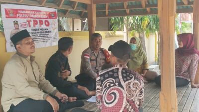 Polsek Sekotong Edukasi Warga Desa Cendi Manik Cegah TPPO