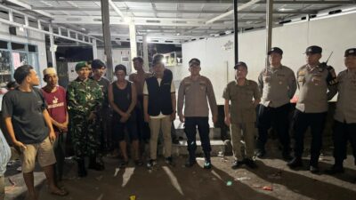 Patroli Gabungan Polsek Kediri, TNI, dan Forkopincam Jaga Kamtibmas Lombok Barat