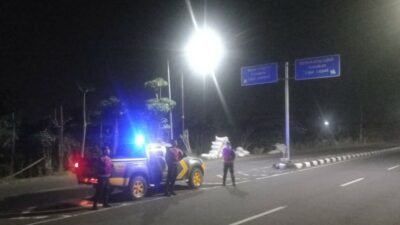 Tingkatkan Keamanan, Polres Lombok Barat Intensifkan Patroli Blue Light di Jalur Bypass BIL II