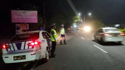 Hadapi Cuaca Ekstrem, Polres Lombok Barat Perketat Patroli Malam di Bypas